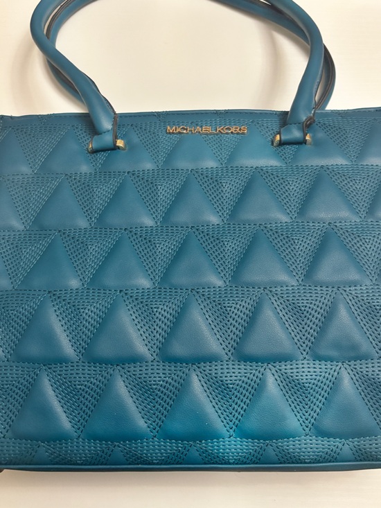 Michael Kors Handbags - Michael Kors Blue Quilted Geometric Leather Tote with Gold Hardware